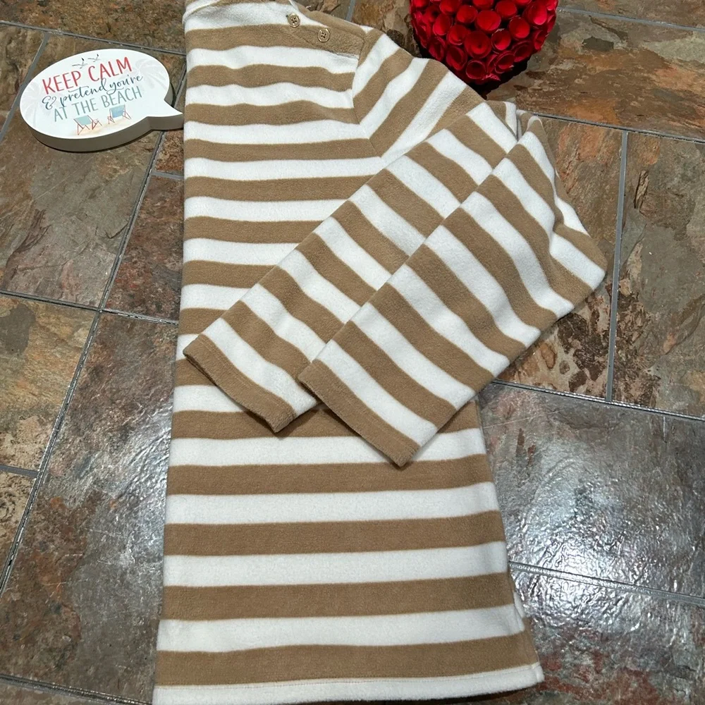 Talbots Top.. - Picture 8 of 10